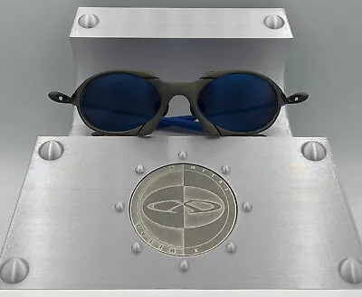 3D Printed Oakley Style X-Metal Display Sunglasses & Coin Stand Glorifier • $49.99