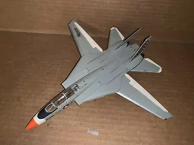 Vintage Plastic Model Plane For Parts Or Restore (Lot P154) • $14.99