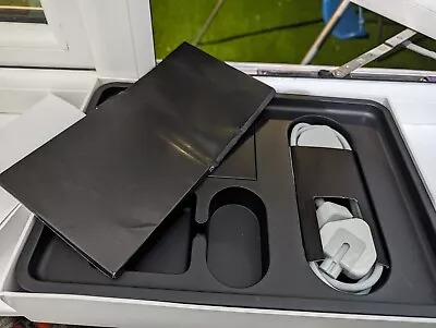 Mac Book Pro Laptop - Box + Accessories • £14.99