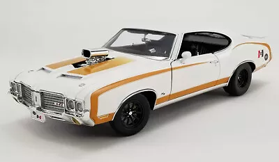 1972 Oldsmobile 442 - Hurst - Drag Outlaw - White & Gold 1/18 - New!!  • $109.99