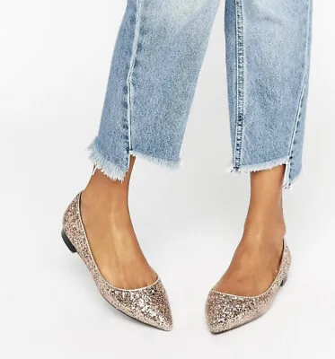 ASOS Women’s Pretty Gold Sequin Classic Pointed Toe Flats Shoes 8.5 • $24.99