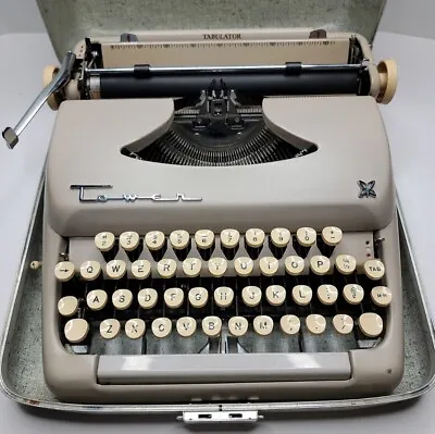 Vintage 1960 Sears Tower Tabulator Typewriter. Model 871.1100 • $200