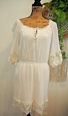 BOHO Embroidered Floral White 3/4 Sleeve Crepe Lined Elastic Waist Dress Size M • $11