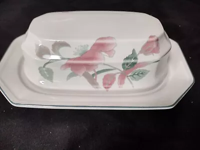 Mikasa Continental Silk Flowers 1/4 Lb Butter Dish With Lid • $15