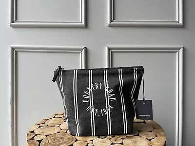 COUNTRY ROAD Round Logo Cosmetic Bag Dark Olive | $39.95 New • $24.95