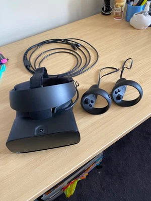 $350 • Buy Meta Oculus Rift S VR Headset - Black (301-00178-01)