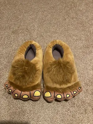 Ladies Fuzzy Brown Big Foot Slippers Warm And Cozy Slippers Shoes 8-9 • $15