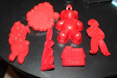 Vtg Christmas Cooker Lot Red Santa Rabbit Teddy Bear Pig Gingerbread House - K ^ • $12.49