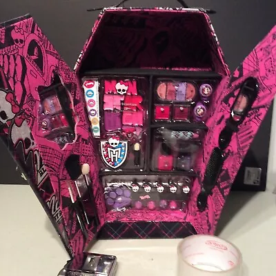 Mattel Monster High All Stars Coffin Locker Makeup Kit Carrying Case W Make Up • $72.42