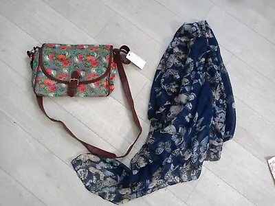 £0.99 • Buy Womens Rose & Dragonfly Oil Cloth Grey Cross Body Bag+ Warm Butterfly Prin Scarf