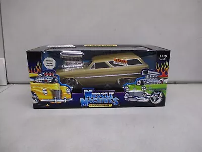 Muscle Machines 1965 Chevelle Wagon 1/18 Gold Lot 9 • $15.50