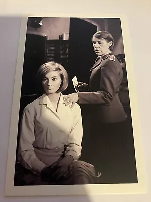 JAMES BOND  007 POSTCARD DANIELA BIANCHI / LOTTE LENYA In FROM RUSSIA WITH LOVE • £1.99