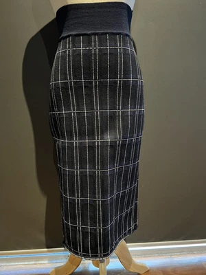 $90 • Buy Scanlan Theodore Crepe Knit Plaid Skirt Navy - Size M