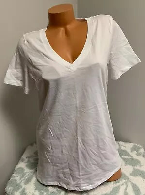 Victoria's Secret PINK Basic V-neck T-shirt Sz S Or L • $12.95