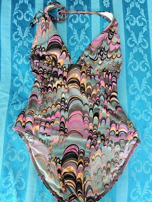 $70 • Buy Zimmerman Funky  As New  1 Pc Swimsuit Size 12