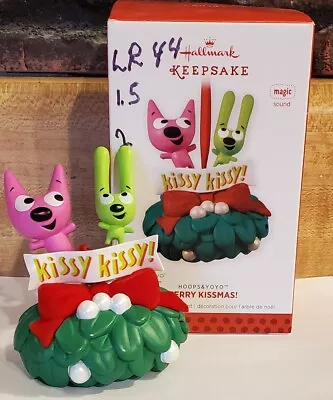 $11.95 • Buy Hallmark ~ Merry Kissmas! ~ Hoops & YoYo ~ Kissy Kissy - MAGIC! Sound - Ornament