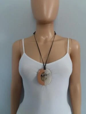 $175 • Buy Hermes Remix Beige/White/Tortoise Lacquer Buffalo Horn Pendant Necklace $370