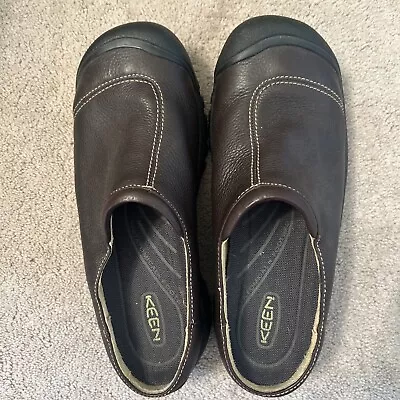 Keen Men's Size 10.5 Brown Leather Slip On Mocs Shoes Casual Loafers • $28
