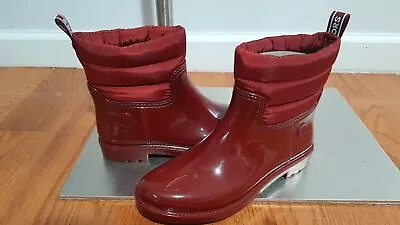 New MICHAEL Kors Blakely Rain Booties Nylon Size 7 • $79.99