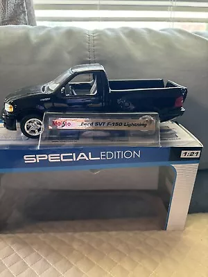 Maisto Die Cast Model 1:21 Ford SVT F-150 Lightning Black (limited) • $20