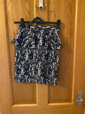 £10 • Buy Topshop High-waisted White Black Lace Peplum Skirt 8