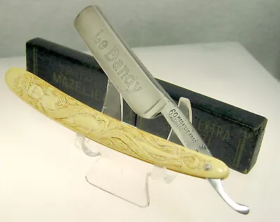 Thiers Issard  Le Dandy  Etched Straight Razor Nude Scales Box • $110