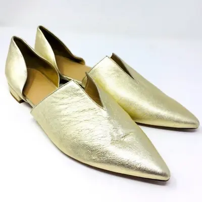 Vince Darlington Womans Pointed Toe Flats 11M BoxR Metallic Gold Leather • $119.99