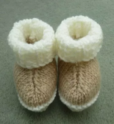 Hand Knitted Premature Baby Ugg Booties - Unisex • £4.75