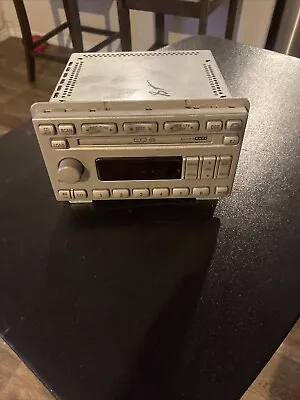 2004 Lincoln Navigator Dash Am Fm Radio Receiver 6 Cd Disc Player Sound Mark Oem • $120