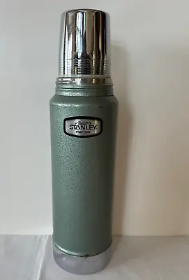 Vtg Stanley Aladdin Green Vacuum Bottle Thermos Quart A-944C Cup And Stopper • $19.99