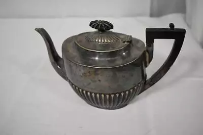 Vintage Walker & Hall (W&H) Silver Plated Teapot • £4.99