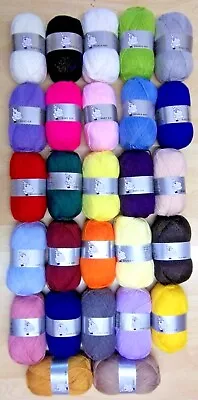 Woolyhippo DK 100% Acrylic Yarn Double Knitting Soft Baby 100g Wool Crochet    • £10.70