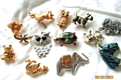 $26 • Buy Vintage Animal Pin LOT OF 13 Cats Dogs Gator Elephant Horse Owl