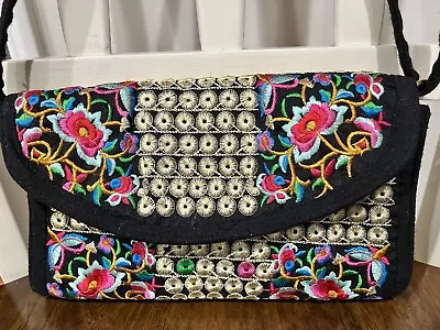 Vintage Style Ethnic Embroidery Canvas Floral Shoulder Crossbody Bag • $24.99