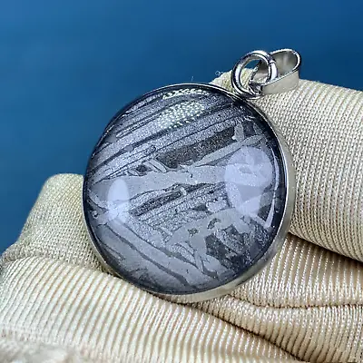 Muonionalusta Iron Meteorite Material Thin Slice Circular Necklace Pendant • $29.99
