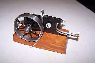 Nice Horizontal Steam Engine Model With Wooden Box • $150