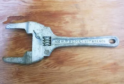 VINTAGE-ACE Clip & Lock- NUT WRENCH. Covers Co. Bedford O. • $23
