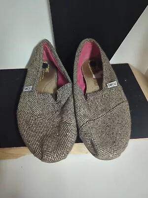 Women's Size 9.5 Pre Owned Toms Flats Shoes • $19.99