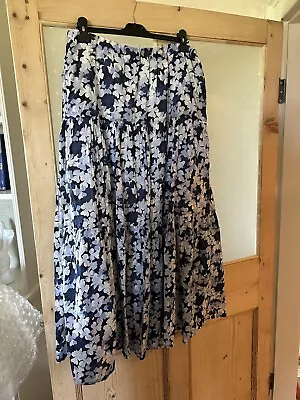 Marks & Spencer Size  16 Skirt • £15