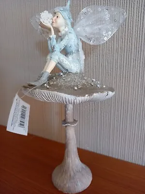 Fairy Sitting On Toadstool - Beautiful Home Or Garden Decoration • £21.99