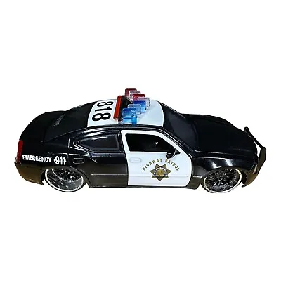 Jada 2006 Dodge Charger R/T HEMI Highway Patrol Police 1:24 Free Ship Pre-owned • $34.95