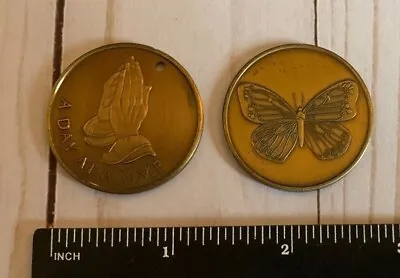 $19.99 • Buy Praying Hands One Day At A Time & Butterfly Serenity Bronze Coin Recovery Token