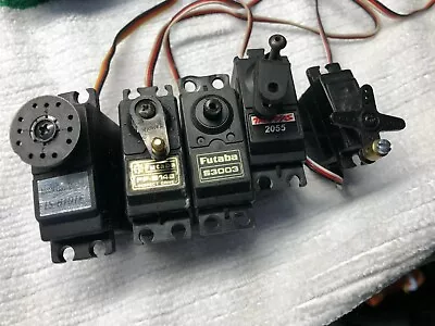 Futaba Traxxa 1/10 Servo Lot 5 Servos Total LOOK!! • $29.99