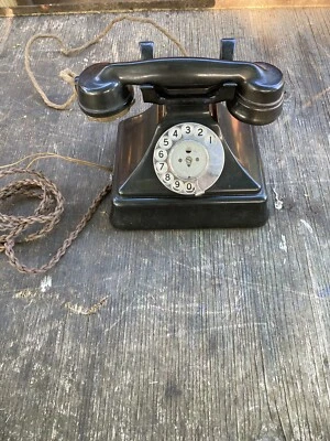£21 • Buy Old Bakelite Phone 