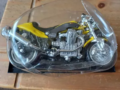 Maiston Diecast 1:18 Motorcycle Bike Moto Guzzi C10 Centauro • £5