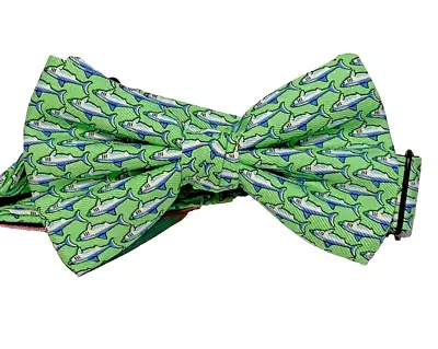 Men’s Vineyard Vines Bow Tie Green School Of Sharks Colorful • $15.99