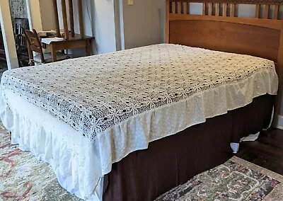 Antique White Cotton Hand-Crocheted Bed Spread Twin Size • $18