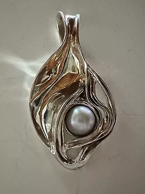 Hagit Gorali Sterling 925 Silver Gray Pearl Swirl Pendant • $75