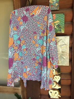 $80 • Buy Arnhem Kimono M/l⭐️🌈