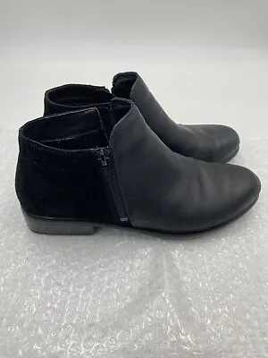 NAOT Women’s Size 40 US 9 Black Leather Zipper Ankle Boots • $31